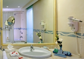 Hotel Sheraton Algarve Casa de Banho de Quarto Deluxe