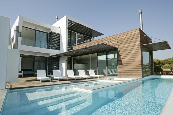 vale do lobo detached villa pool 09