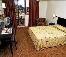 Evora Hotel Room