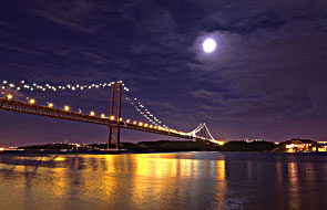 lisbon bridge by night