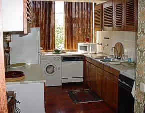 Apartment Navegador Kitchen