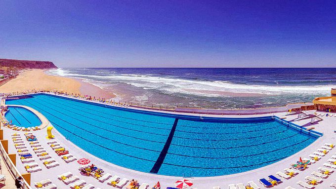 100 metres long swimming pool at Praia Grande
