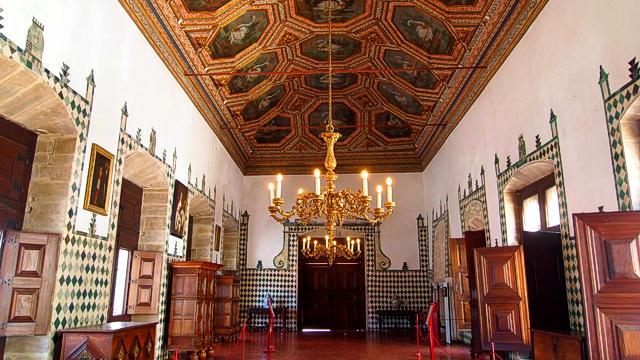 Tecto da Sala dos Cisnes no Palácio Nacional de Sintra